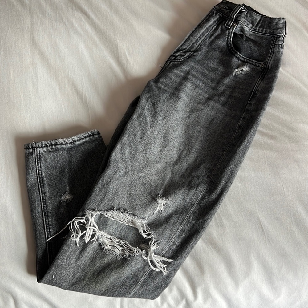 American eagle mom jeans